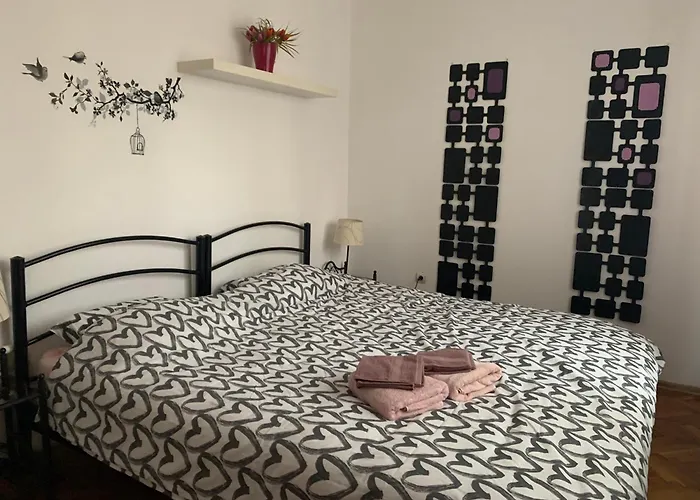 Purple Heart In The Center. King Size Bed!